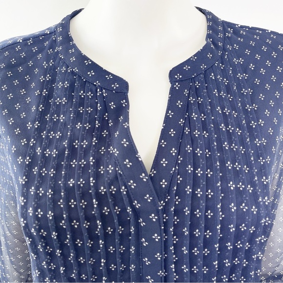 Charter Club Top Blue Floral Pleated Chiffon Blouse with 3/4 Sleeves Size S - Picture 2 of 11